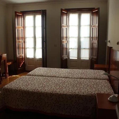 Πανσιόν Muralhas Do Mino 2*