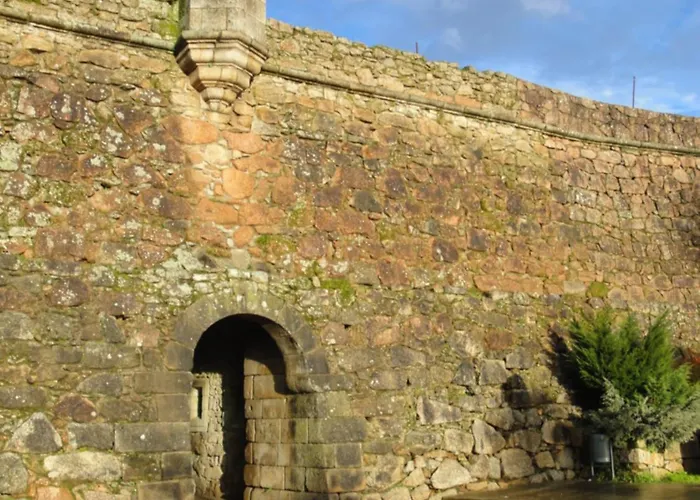 Muralhas Do Mino Pensión Monção